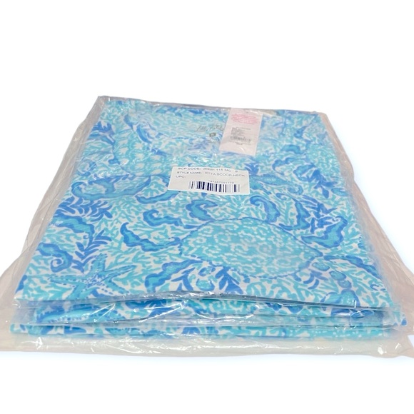 LILLY PULITZER Etta Tee Scoop Neck Top Resort White Goombay Grooves NWT - Picture 9 of 12